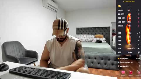 supermanboyxxl online show from October 14, 2025, 5:41 am