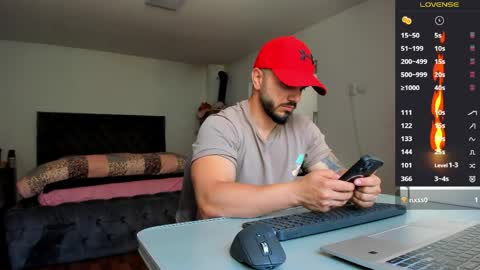 supermanboyxxl online show from May 13, 2026, 6:22 am