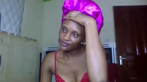Snapshot of supersexxy_chyna chatting on May 5, 2026, 7:27 am supersexxy_chyna online show from May 5, 2026, 7:27 am