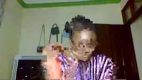Snapshot of supersexxy_chyna chatting on May 25, 2026, 1:06 pm supersexxy_chyna online show from May 25, 2026, 1:06 pm