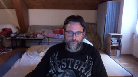 Snapshot of supersquirrel81 chatting on October 5, 2025, 6:23 am supersquirrel81 online show from October 5, 2025, 6:23 am