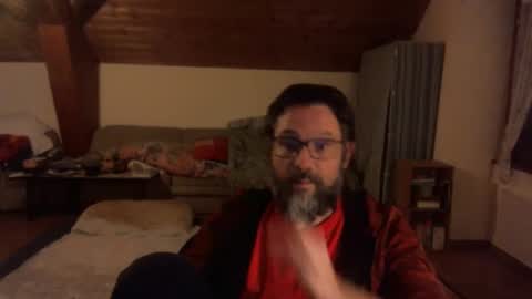 Snapshot of supersquirrel81 chatting on October 19, 2025, 7:47 pm supersquirrel81 online show from October 19, 2025, 7:47 pm