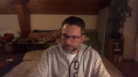 supersquirrel81 online show from December 14, 2025, 5:51 pm