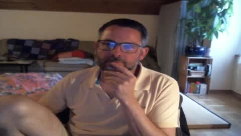 supersquirrel81 online show from May 3, 2026, 6:03 pm
