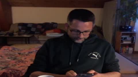 supersquirrel81 online show from May 6, 2026, 6:46 pm