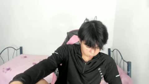 Snapshot of supr4m0 chatting on November 7, 2025, 9:42 am supr4m0 online show from November 7, 2025, 9:42 am