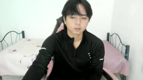 Snapshot of supr4m0 chatting on November 19, 2025, 9:42 am supr4m0 online show from November 19, 2025, 9:42 am