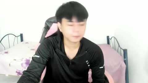 Snapshot of supr4m0 chatting on December 20, 2025, 8:43 am supr4m0 online show from December 20, 2025, 8:43 am