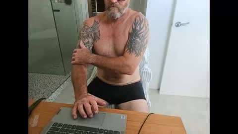 surfdog2908 online show from March 12, 2025, 1:36 am