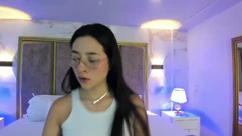 Susann online show from May 11, 2026, 11:27 am