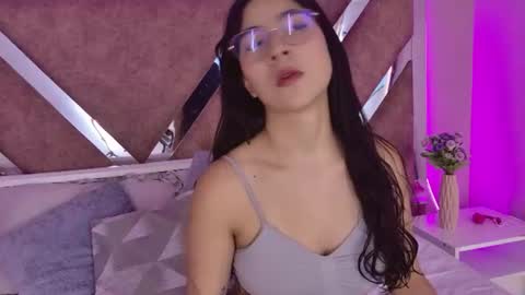 Susann online show from June 12, 2026, 11:42 am