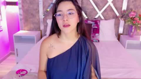 Susann online show from June 25, 2026, 11:37 am