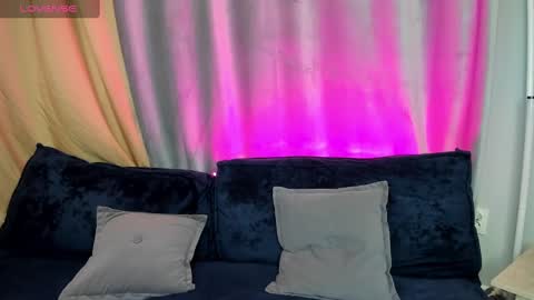 Snapshot of susan__clark chatting on March 7, 2025, 1:31 am Annie online show from March 7, 2025, 1:31 am