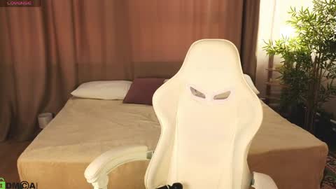 Snapshot of susan__clark chatting on April 9, 2026, 2:11 am Annie online show from April 9, 2026, 2:11 am