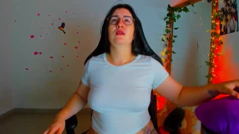 Dani online show from October 13, 2025, 7:14 pm