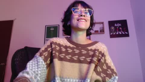 Snapshot of susana_w chatting on January 7, 2025, 12:03 am susana_w online show from January 7, 2025, 12:03 am