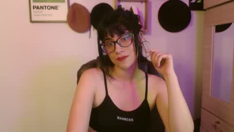 Snapshot of susana_w chatting on September 18, 2025, 10:12 pm susana_w online show from September 18, 2025, 10:12 pm