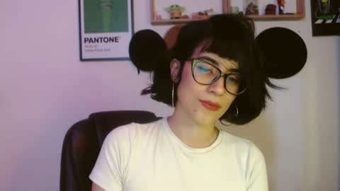 Snapshot of susana_w chatting on October 9, 2025, 10:30 pm susana_w online show from October 9, 2025, 10:30 pm