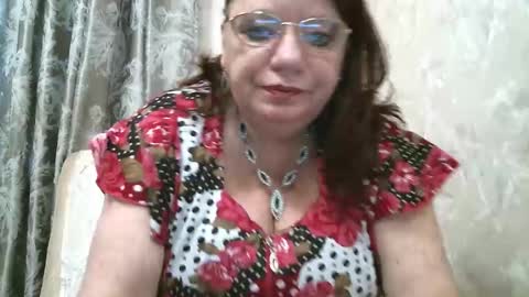 Snapshot of susanaahsun chatting on January 2, 2025, 11:52 am SusanaAhSun online show from January 2, 2025, 11:52 am