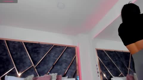 susanahenao online show from January 10, 2026, 5:04 pm