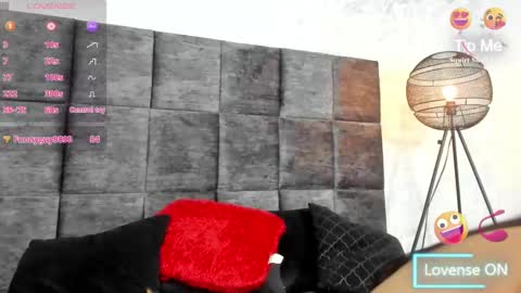 Susan online show from January 29, 2025, 11:35 pm