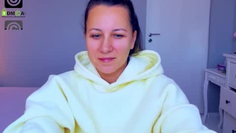 Snapshot of susanjewel chatting on September 18, 2025, 6:37 am SusanJewel online show from September 18, 2025, 6:37 am