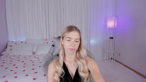 Susan online show from September 18, 2025, 2:13 am