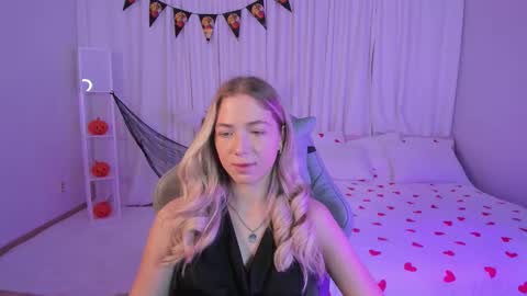 Susan online show from October 28, 2025, 1:53 am