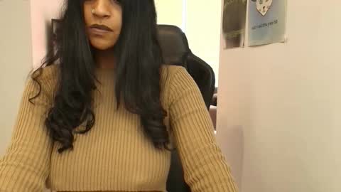 Susan Rhodes online show from December 3, 2025, 12:25 pm