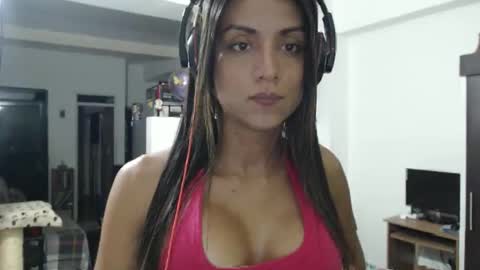 Snapshot of susantsx chatting on January 6, 2026, 4:05 am susants online show from January 6, 2026, 4:05 am