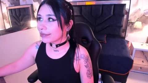 susanvilla online show from March 16, 2026, 7:29 pm