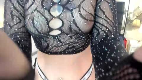 susanvilla online show from April 20, 2026, 7:48 pm
