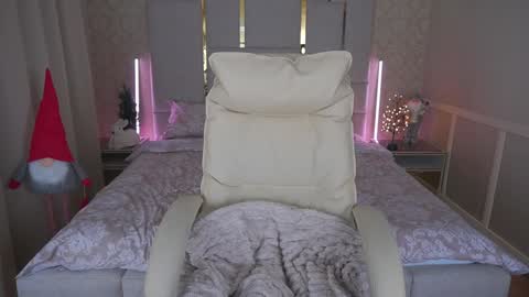 Susie online show from December 17, 2024, 11:28 am