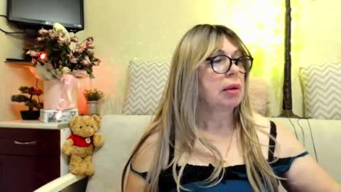 SusiexNoreen online show from June 30, 2026, 1:50 am