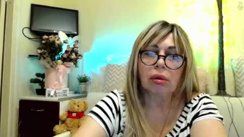 SusiexNoreen online show from July 7, 2026, 10:47 pm
