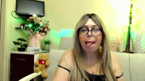 SusiexNoreen online show from July 21, 2026, 1:41 am