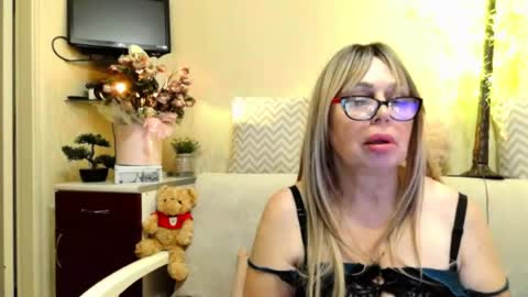 SusiexNoreen online show from July 21, 2026, 1:46 pm