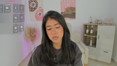 Sussan Monroe online show from March 22, 2026, 11:46 am