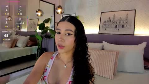 Snapshot of sussanalee chatting on September 19, 2025, 11:55 am Your Squirt queen online show from September 19, 2025, 11:55 am