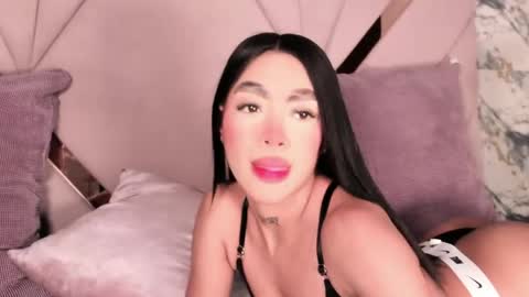 Snapshot of sussie_thompsom chatting on April 23, 2026, 3:19 am Sussie Tompsom online show from April 23, 2026, 3:19 am