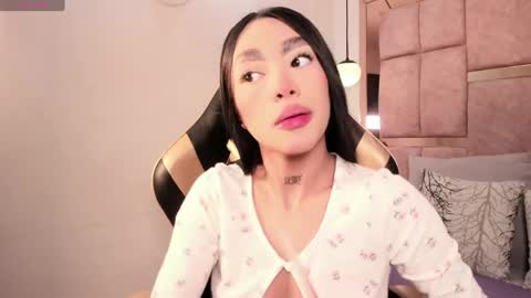 Snapshot of sussie_thompsom chatting on April 27, 2026, 12:03 pm Sussie Tompsom online show from April 27, 2026, 12:03 pm
