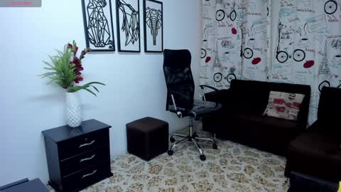 Susy online show from December 26, 2024, 6:43 pm