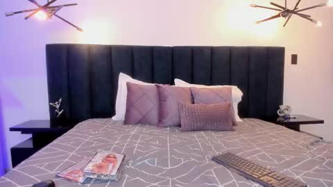 susyy online show from February 3, 2026, 3:37 am