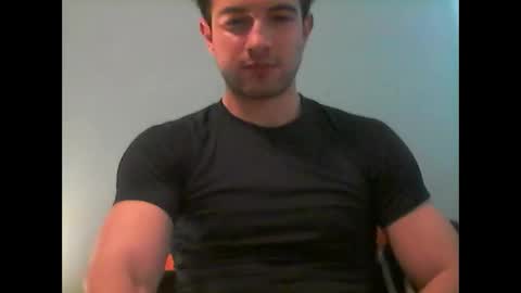 Snapshot of sutromaxx chatting on October 5, 2025, 8:18 pm Maximus online show from October 5, 2025, 8:18 pm