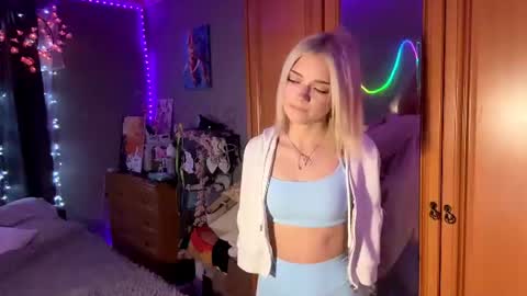 Stacy online show from June 29, 2026, 9:37 pm
