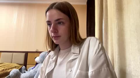 Snapshot of suzannetigerino chatting on June 7, 2026, 7:34 am Emila online show from June 7, 2026, 7:34 am