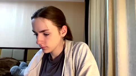 Snapshot of suzannetigerino chatting on June 28, 2026, 7:47 am Emila online show from June 28, 2026, 7:47 am