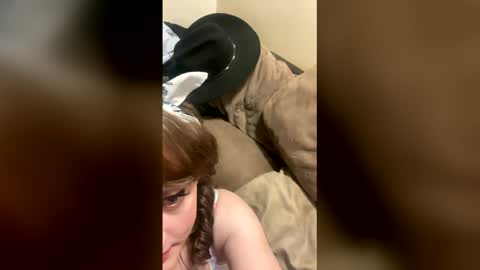 suzielou2 online show from May 24, 2026, 11:04 am