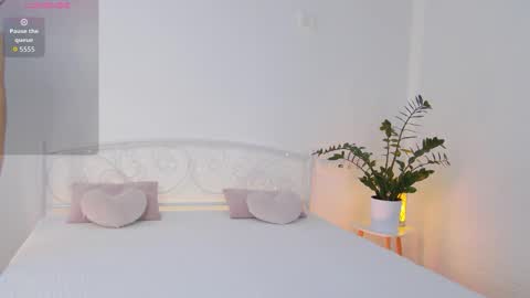 Snapshot of suzipons chatting on October 4, 2025, 1:31 pm Suzi online show from October 4, 2025, 1:31 pm