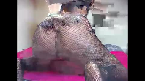 Wildpeachy online show from November 8, 2025, 5:40 am